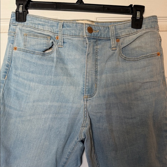 Universal Thread Light Blue Skinny Jeans - Picture 2 of 6